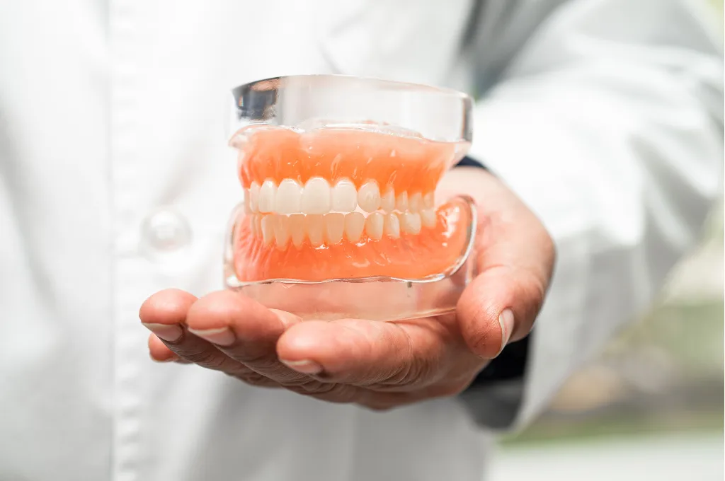 What are Removable Dentures